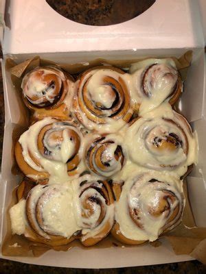 Cinnabon Locations in Schaumburg, IL Cinnamon Rolls, Coffee, …