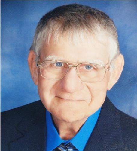 WELLMAN SR. Charles E. Wellman, Sr., 78, of Circleville, died January 30, 2012 at his residence. Chuck graduated in 1959 from Cincinnati College of Mortuary Science and came to Circleville to work for. 