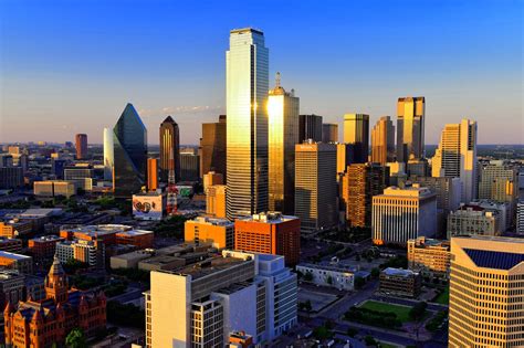Citi dallas. As of 2012, the 10 largest cities in the United States in terms of population include New York City, Los Angeles, Chicago, Houston and Philadelphia, according to City Mayors. The r... 