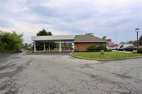 Citizens Bank - 130 N Dupont Highway (New Castle, DE)