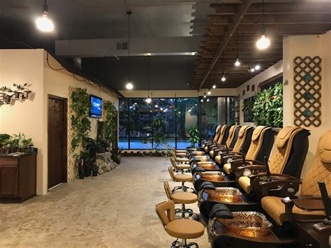 City Garden Nail Bar is a pampering oasis where clients unw