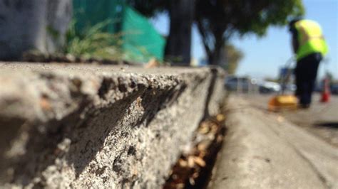 City of San Diego passes plan to reduce fees, entice homeowners to pay for sidewalk repairs