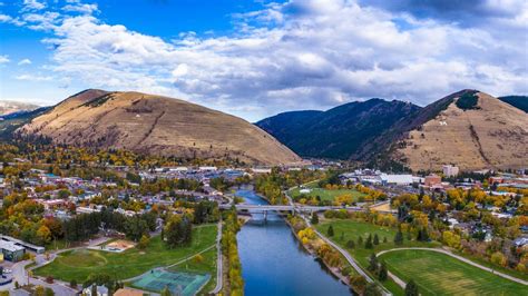 City of missoula. Missoula is a university city in Western Montana with major mountain appeal. It's at the junction of great trout rivers and several things to do surrounded by nature. Easy access to the outdoors is a defining … 