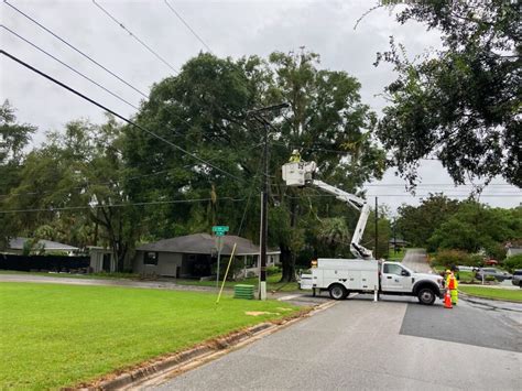 City of ocala electric outage. Ocala Electric Utility crews are working throughout the city to restore power after multiple outages were caused by Tropical Storm Nicole. On its Facebook page, OEU reported 26 outages affecting a total of 1,232 customers. OEU shared photos of the damages encountered by crew members, including fallen trees and downed power lines, … 
