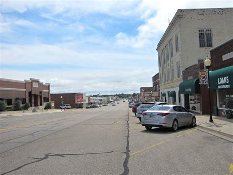 Learn about the history, demographics, and services of Okemah, the largest city in Okfuskee County. Find out how to pay bills, make reservations, report issues, and visit …