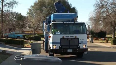 City of redding dump. Redding residents can add a New Year’s resolution to their list: Dispose of food waste in green bins with grass clippings and other organic waste. Starting Jan. 1, the city asked residents to ... 