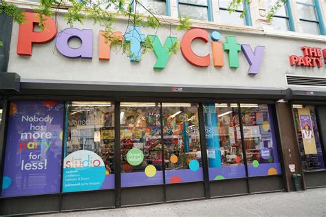 City party city. Party City Wt Broad St is your all-in-one party supply store, balloon store, Halloween store, and costume store nearby in Richmond, Virginia. Balloons for Every Occasion. Create a fun atmosphere with our selection of balloons for every occasion. Number balloons add a personal touch to birthday or anniversary celebrations. 