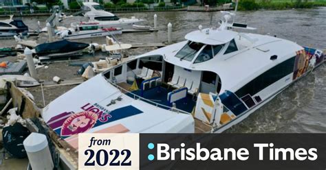 CityCat hit by houseboat sinks in Brisbane River