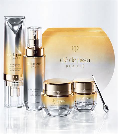 Clé de peau beauté. Clé de Peau Beauté concealers are a must-have for celebrity makeup artists and have been honored many times with best of beauty awards. Each one of our concealers is innovatively formulated to nourish skin while providing flawless coverage. Our full coverage concealer has Hawthorn Flower to help brighten skin and hyaluronic acid to help ... 