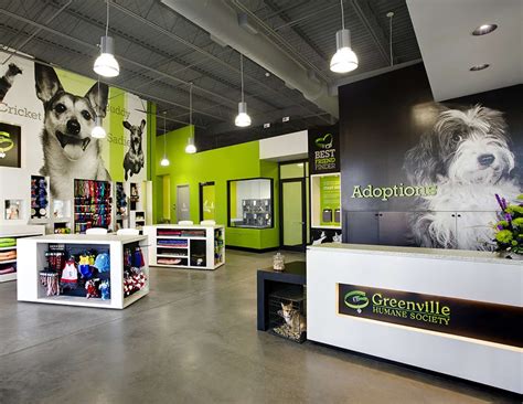 Aloft Greenville Downtown is pet friendly! Two pets of any size are welcome for no additional fee. Both dogs and cats are accepted, but four-legged guests may not be left in rooms unattended. Bowls, beds, and toys are available upon request. There is a dog run located on the 6th floor. Falls Park is also nearby.