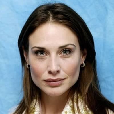 Claire Forlani Bio
