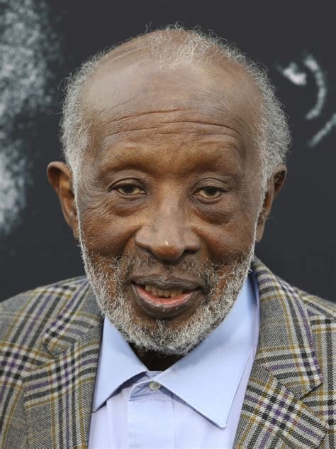 Clarence Avant, ‘Godfather of Black Music’ and benefactor of athletes and politicians, dies at 92