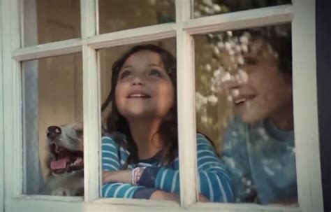 Kohl’s invites you to “Dance with All Your Heart” in its Christmas ad. The spot, created by agency YardNYC, features a family gathering on Christmas day, with children unwrapping gift boxes and parents relaxing on the sofa. As one grandmother receives a present from one of her granddaughters, a boy watches her impatiently.