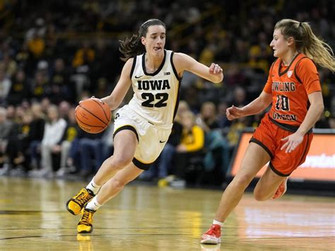 Clark’s 24 points, 11 assists lead No. 4 Iowa women past Bowling Green 99-65