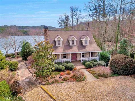 Toccoa. 173. $312,699. Young Harris. 201. $244,927. Browse photos, virtual tours and view the 223 homes for sale in Clarkesville, GA. Real estate for sale ranges from $7.5K - $5.5M with new listings updated in minutes from the MLS.. 