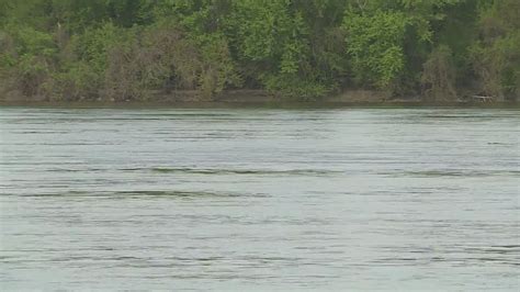 Clarksville community prepares for potential flooding 