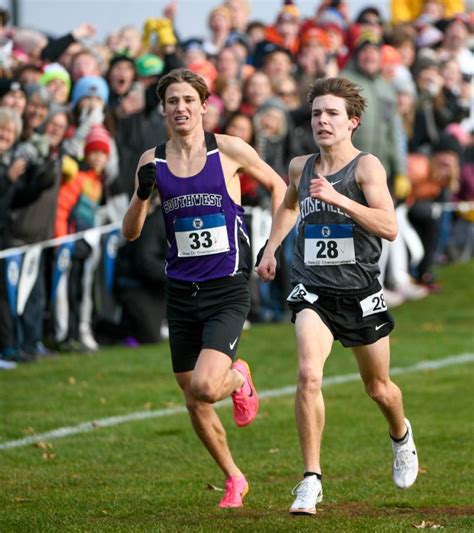 Class 3A state cross country: Roseville’s Mechura, Forest Lake’s Hushagen win individual titles