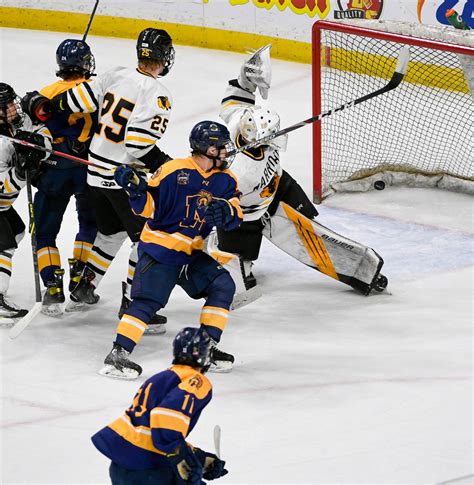 Class A state hockey: Mahtomedi rallies late, tops Warroad in double overtime for state title