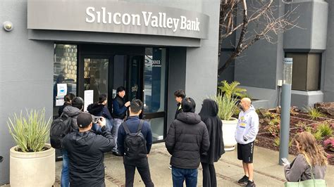 Class action suit filed against Silicon Valley Bank parent