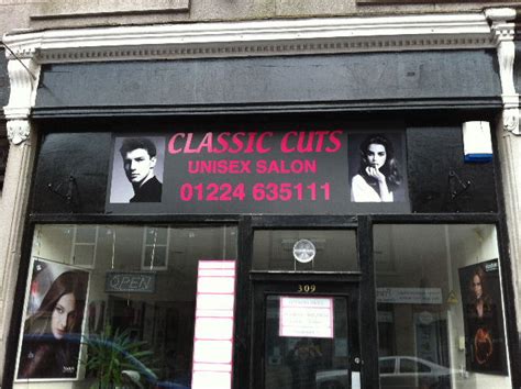 Classic Cuts Corringham ⏰ opening times 11 Grover Walk