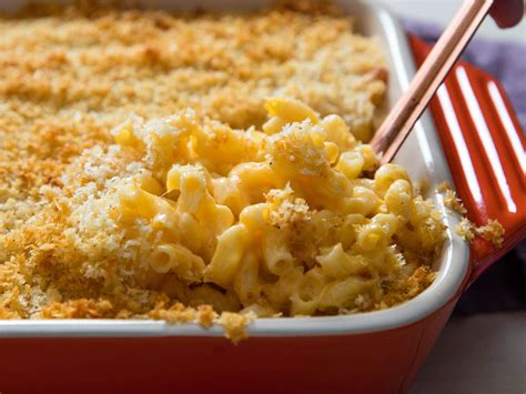 Classic Macaroni and Cheese
