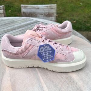 Classic New Balance Tennis Shoes - Poshmark