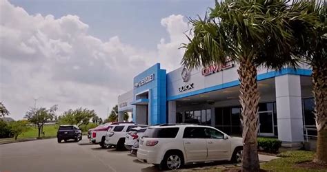 At Classic Galveston Auto Group, our highly qualified technicians are here to provide exceptional service in a timely manner. From oil changes to transmission replacements, we are dedicated to maintaining top tier customer service, for both new and pre-owned car buyers! Allow our staff to demonstrate our commitment to excellence. Schedule Service. 