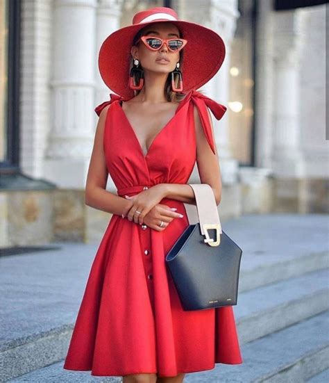 Classy female clothing. Jan 19, 2024 ... ... fashion for women over 50 has never been more sophisticated, stylish, and fun. And most importantly, today's looks enhance your assets in ... 