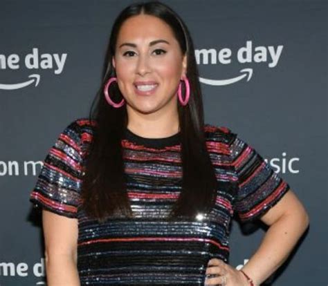Claudia oshry wiki. Claudia Oshry/Instagram. Influencer Claudia Oshry shared some of the side effects of taking Ozempic for weight loss in a Q&A on her Instagram stories on Tuesday — and joked about having the ... 