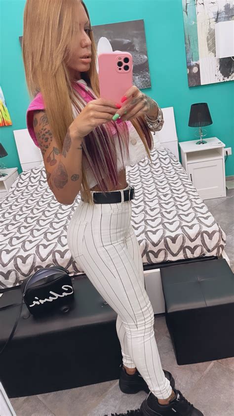 Claudya stella onlyfans : Bornova eskirt
