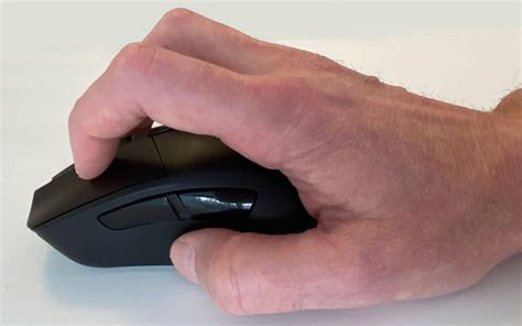 Claw grip mouse. IMO it more depends on finger positioning rather than grip style. With 1-2-2 it is more likely that you'll like ergo shapes (highly asymmetrical grip). With 1-3-1 it is more likely that you'll like ambi shapes (nearly symmetrical grip). So as you use 1-2-2, you should look at ergo shapes first. r/MouseReview. 