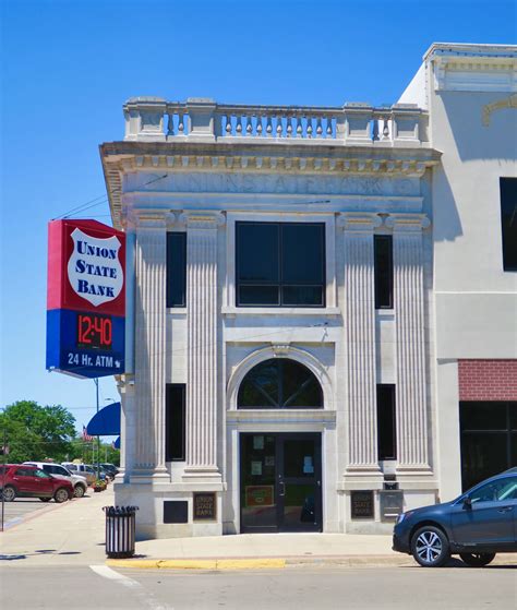 Clay Center, KS - Banks & Credit Unions