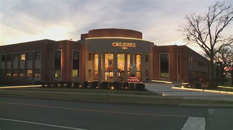 Clayton School District prepares to buy Caleres headquarters