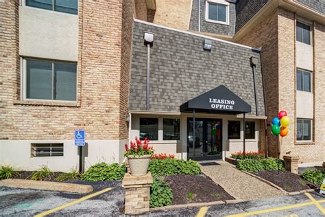 Clayton st louis apartments. See all 29 apartments and houses for rent in Clayton, MO, including cheap, affordable, luxury and pet-friendly rentals. ... Saint Louis, MO 63105. Contact Property. tour available. For Rent ... 