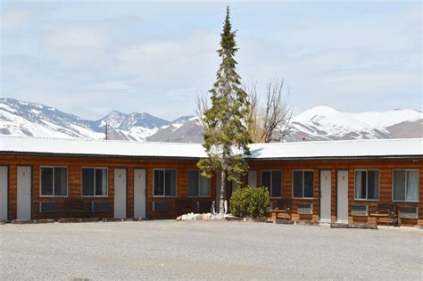 Clean, Comfortable and Quiet. - Review of Holiday Lodge Motel, Challis …