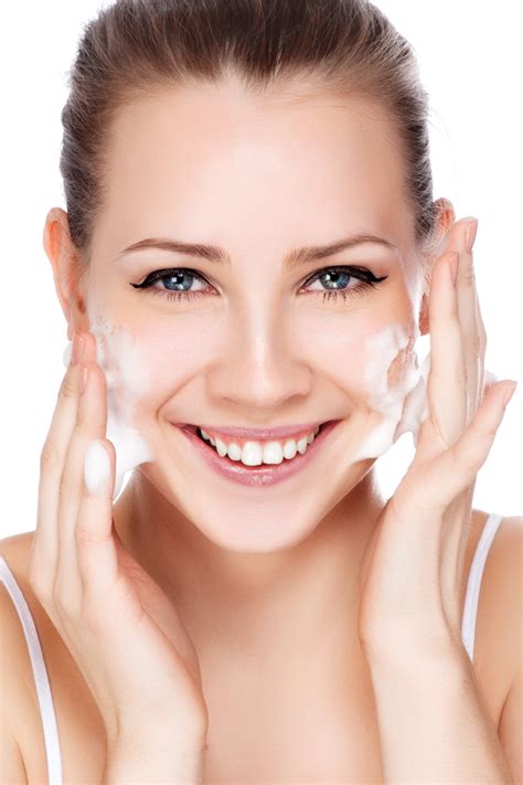 Clean face. Apr 5, 2018 ... Aug 7, 2022 - Have you ever wondered if you are correctly cleansing your face? Here, these simple steps will help you learn how to clean ... 