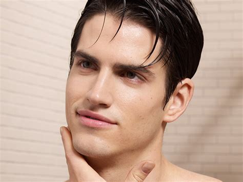 Clean shaved. Women may find cleaned shaved men more approachable as a man with a clean shave looks younger and less aggressive than a guy with a full beard style. Beard is good, but a clean shave gives man a … 