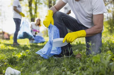 1. Establish a time and location. Source: Getty Images. The first step for organizing a neighborhood cleanup, according to National Geographic, is picking a location, date, time, and potential rain date for your trash cleanup. You'll want to select a meeting spot, and you'll also want to set the perimeters of where you'll be picking up trash.. 