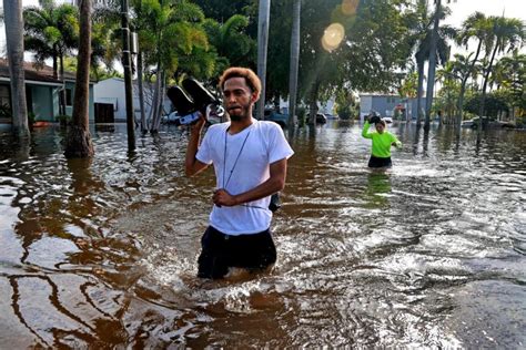 Clean-up begins after historic floods impact Fort Lauderdale neighborhoods