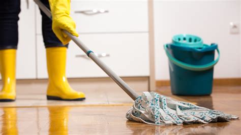 Cleaning mopping. Floor cleaning supplies. Mop heads or floor cloths should be cotton or microfiber. Use a cart or trolley with two or three buckets for the mopping process—see 3.3.1 Preparation of supplies and equipment. It is highly recommended to display a wet floor/caution sign before starting mopping activities. 