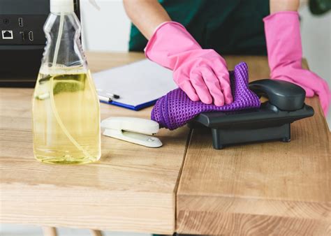Cleaning services seattle. We are Seattle's premier domestic cleaning referral service because the cleaners we work with produce great results every time. Customer satisfaction is the key ... 