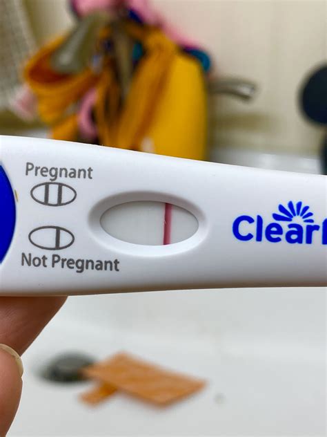 Clear blue pink dye evap line. What does a faint line look like? Each pregnancy test is different, with some brands using a red dye (also used in Clearblue® Early Detection Pregnancy Test) and others, like Clearblue®, a blue dye. For a red dye test, a faint line will look light pink, whereas a blue dye test will produce a light blue line. 