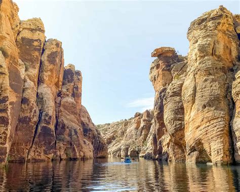 A complete guide on how to secure kayak rentals so you can kayak West Clear Creek Reservoir in Winslow, Arizona. Definitely worth the trip!. 