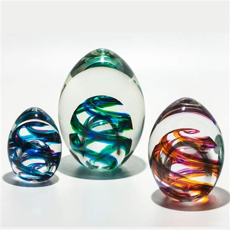 Clear glass paperweights for crafts.  Discover high-quality glass paperweights...
