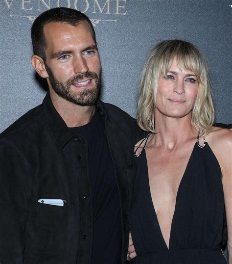 About Photo # 4826805: Robin Wright and husband Clement Giraudet ha
