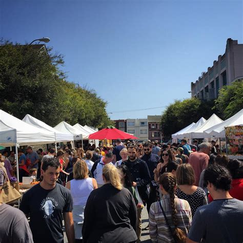 Clement street farmers market. Clement Street Farmers Market. Lined with farmers and prepared food vendors from Second to Fourth avenues, Clement Street buzzes with a happy, young … 