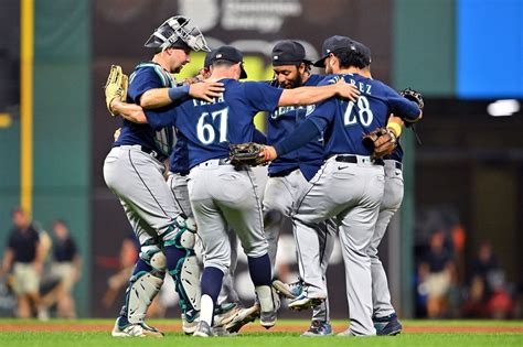 Cleveland Guardians vs Seattle Mariners Odds Line Picks and Prediction September 3 2022 MLB Season 