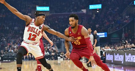 Jarrett Allen is a player to watch when the Cleveland Cavaliers (16-13) and the Chicago Bulls (13-17) face off at United Center on Saturday. Tip-off is scheduled for 8:00 PM ET. Watch the NBA .... Cleveland cavaliers vs chicago bulls match player stats