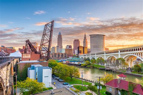 Cleveland neighborhoods. Is Cleveland Safe To Visit? Cleveland is not a safe place to visit. It consistently ranks on the list of most dangerous cities in the United States. In 2020 it had the 10th highest violent crime rate and it had the 9th highest murder rate in the country. Cleveland’s Population The population for the Cleveland in 2020 was 372,624 … 