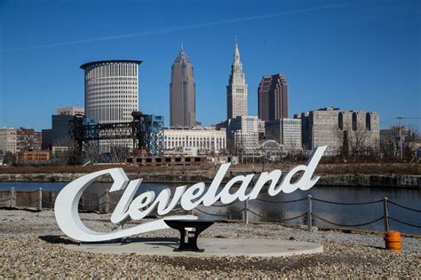 Cleveland.com metro news. Get real-time Northeast Ohio crime news, listen to police blotters updates and find out where your neighborhood ranks in our crime rate databases. ... Cleveland hip-hop artist, once facing 10-year ... 